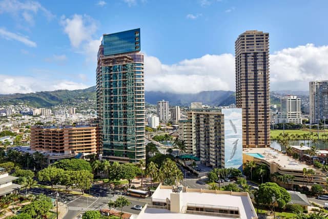 DoubleTree by Hilton Alana - Waikiki Beach