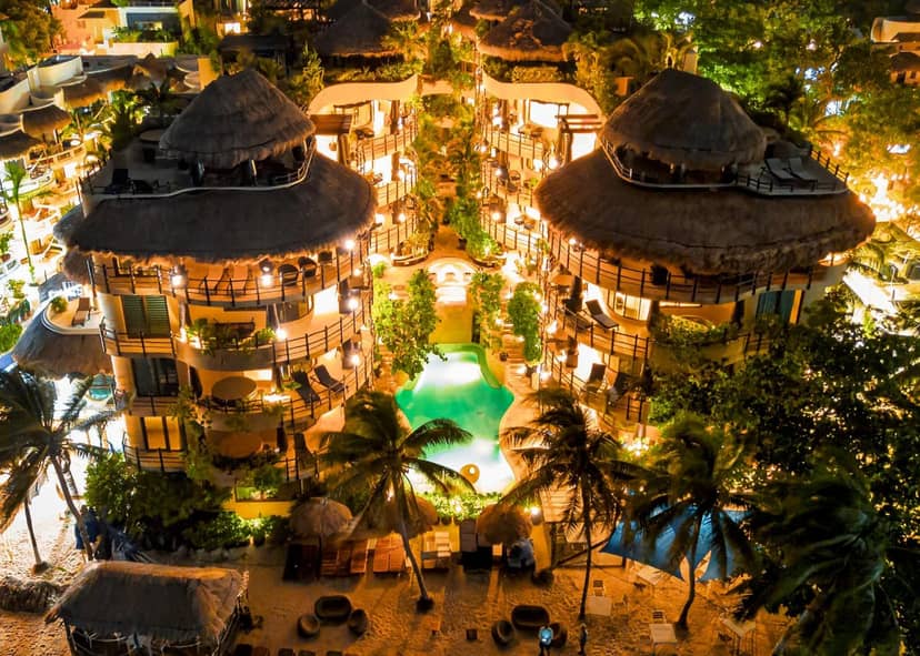 El Taj Oceanfront and Beachside Condo Hotel