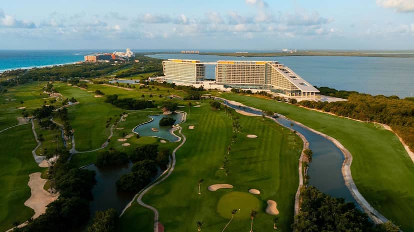 Hyatt Vivid Grand Island Cancun Adults Only All-Inclusive