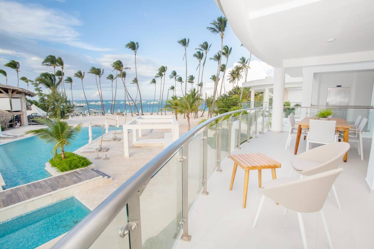 Destination Jelly Playa Coral Condo