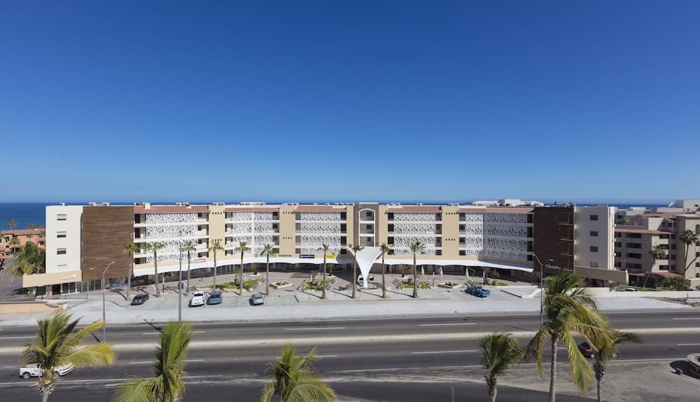 Altitude by Krystal Grand Los Cabos – All Inclusive